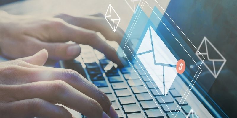 Liên hệ email chi tiết, xử lý kỹ lưỡng vấn đề